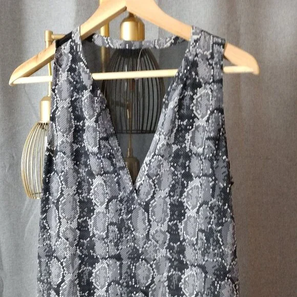 Joie Corette 100% Silk Snake Print Sleeveless Top Size S V-Neck Tank - Picture 3 of 5